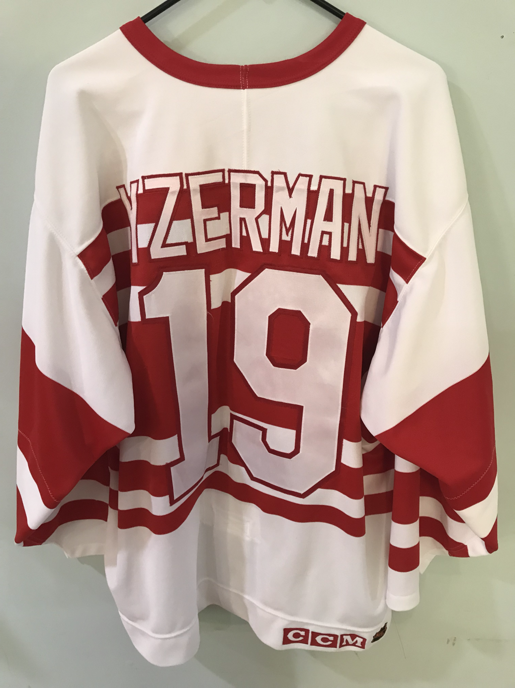 Steve Yzerman Detroit Red Wings CCM 1991-92 Team Classics Jersey