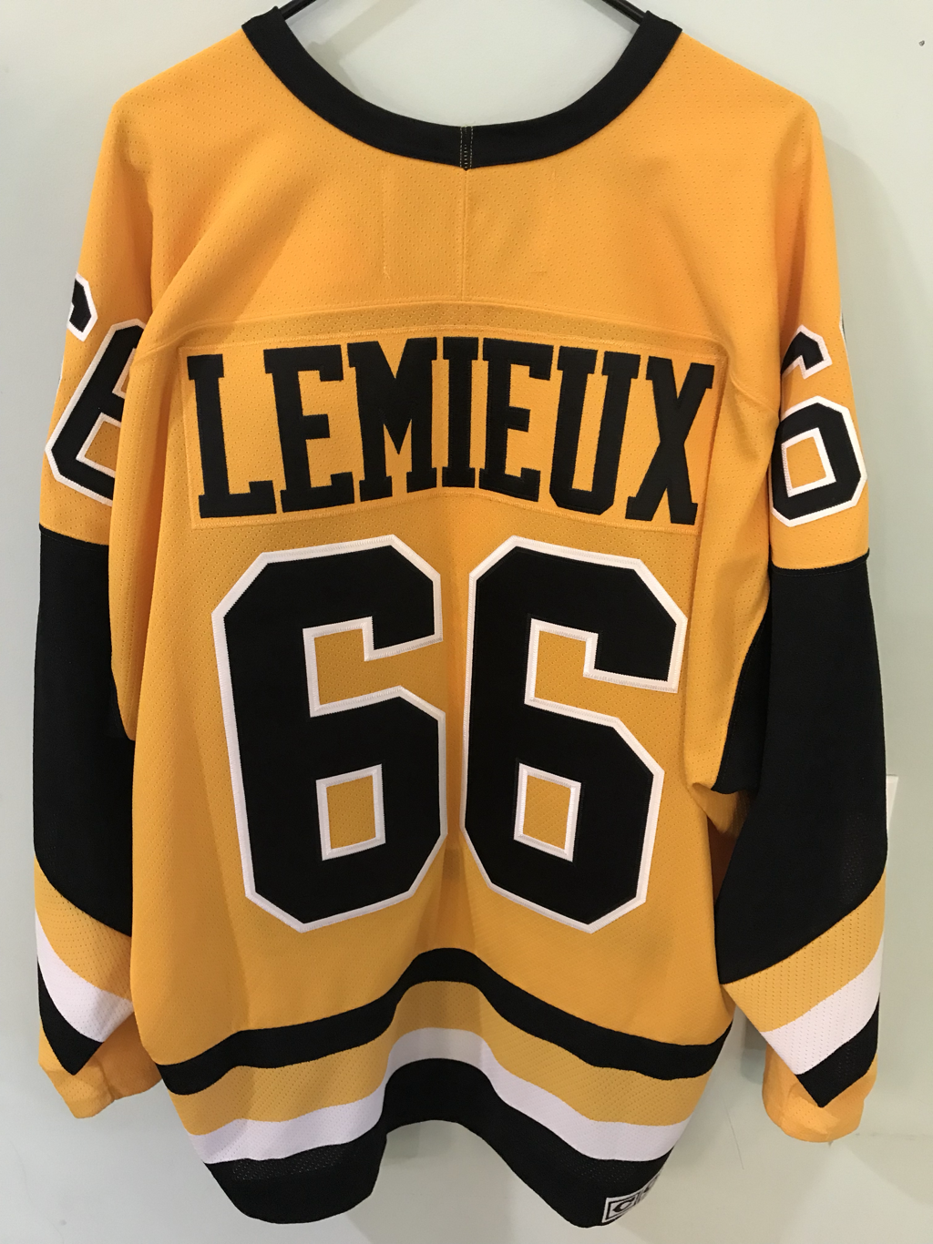 1992-93 Mario Lemieux Home Game Worn Jersey 