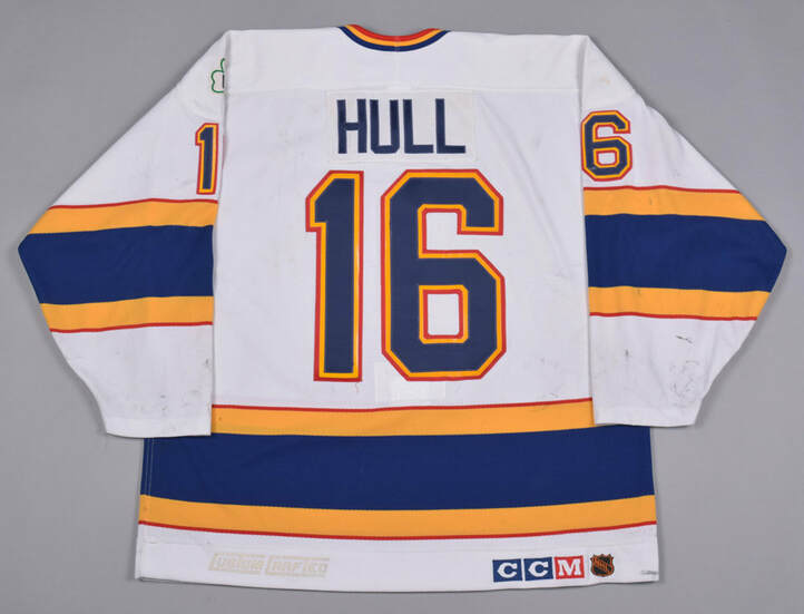 Brett Hull Signed St Louis Blues Jersey (JSA COA) Hall of Fame 2009 / –